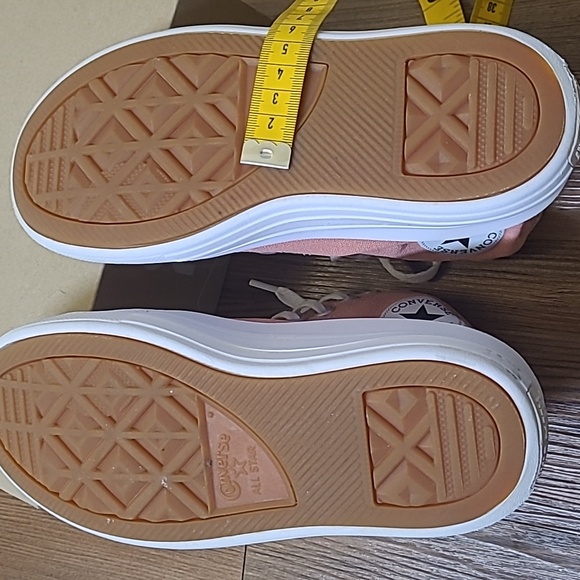 Converse Women's Blush High-Top Sneakers  zise 5‎ used good condition. - Picture 7 of 16